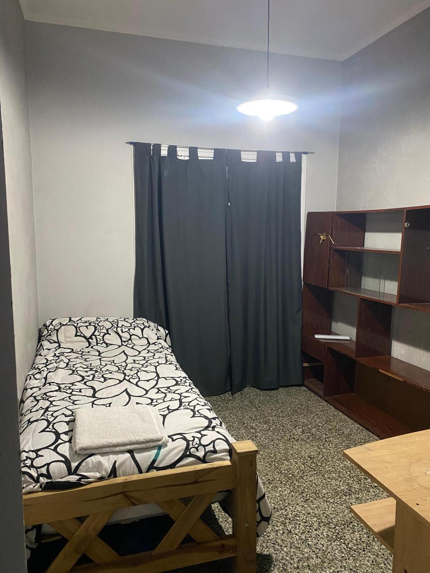 Hostal House Reymon,habitaciones Privadas